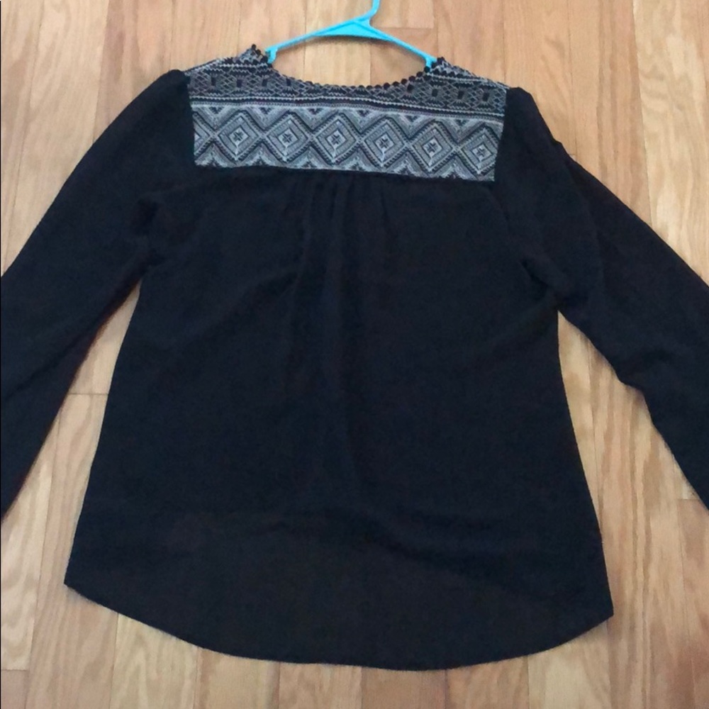 Embroidered blouse - Picture 2 of 2